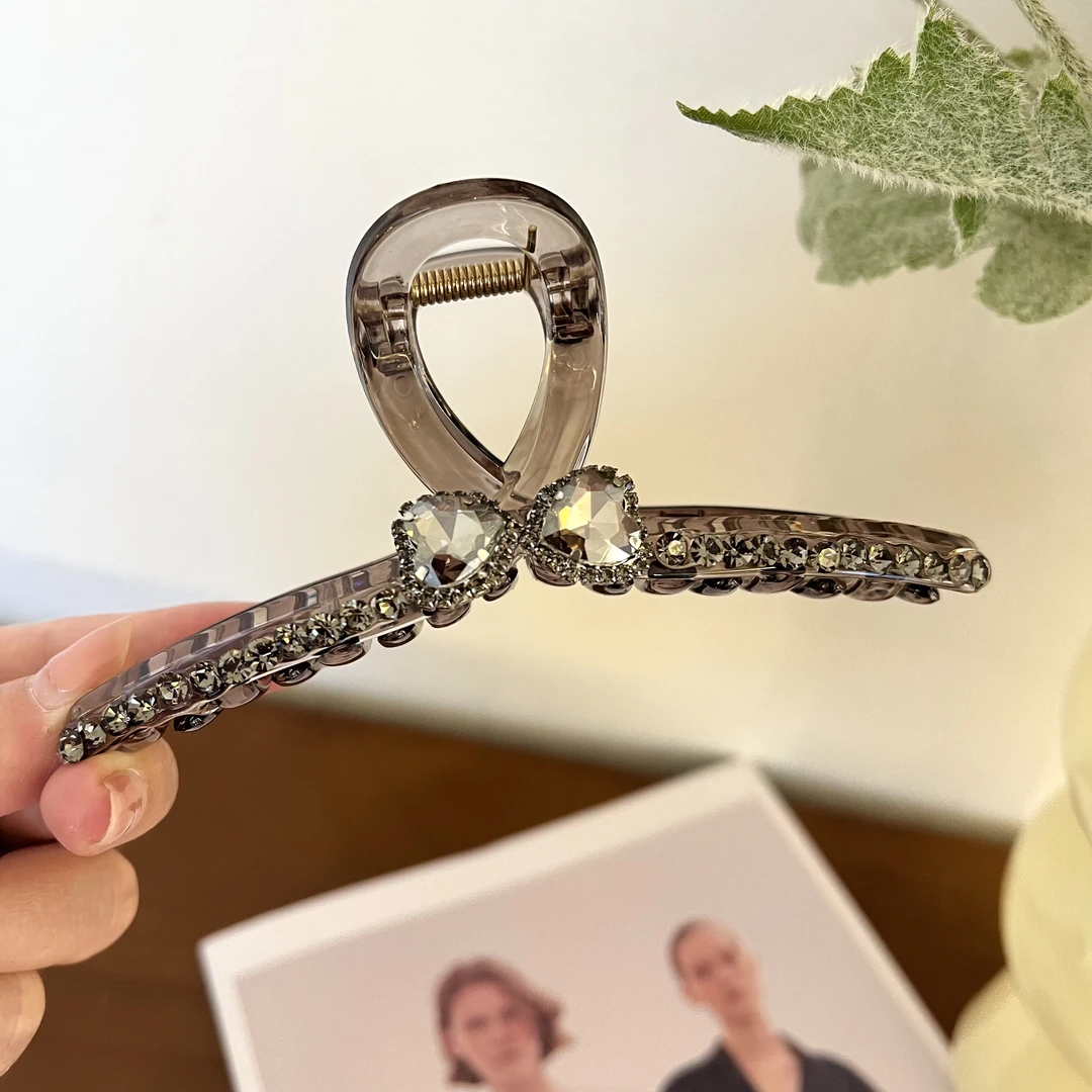 新款2024简约气质高级感冰透水钻蝴蝶结发夹韩系大号鲨鱼夹马尾夹