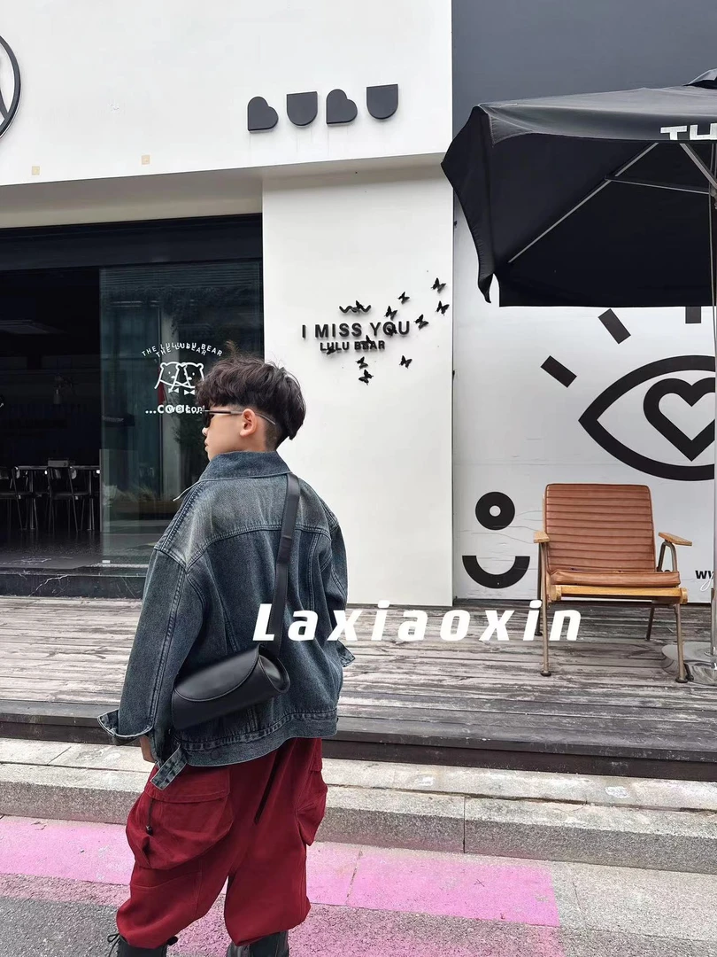 【蜡小新 】【秀场款】颜色超炸牛仔加绒外套，模特穿130码，