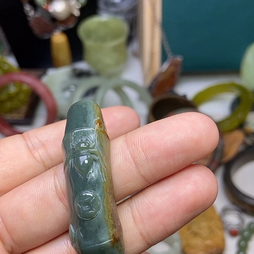 【闪购商品】岫岩河磨玉（透闪石质玉）颈饰未镶嵌伊****）