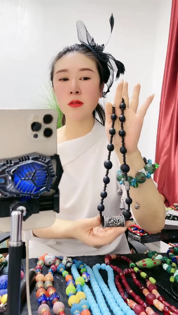 【闪购商品】琉璃颈饰1