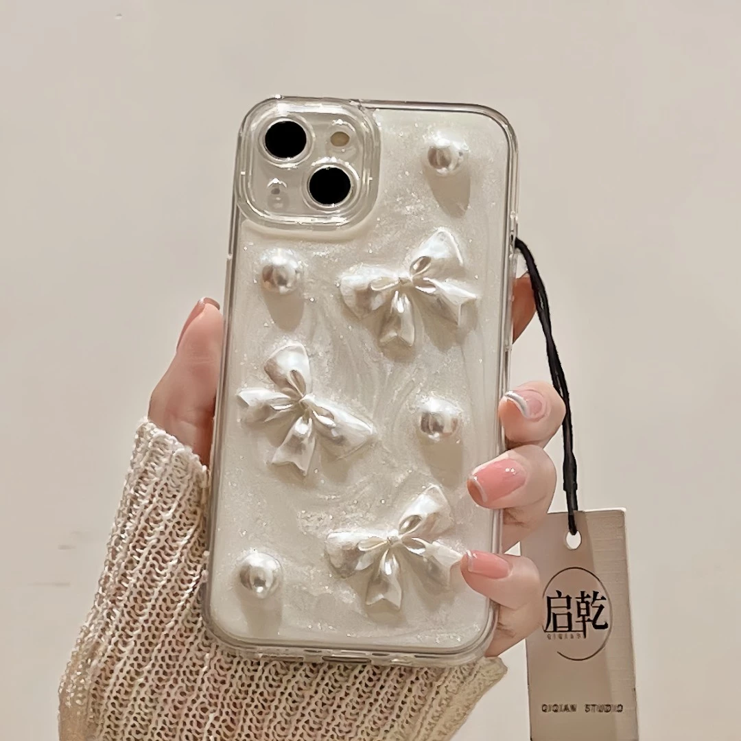 立体珍珠蝴蝶结适用iPhone15/14手机壳苹果13promax滴胶12高级感