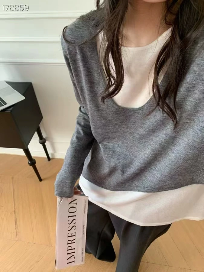 短款两色拼接圆领时尚休闲百搭宽松长袖上衣小衫