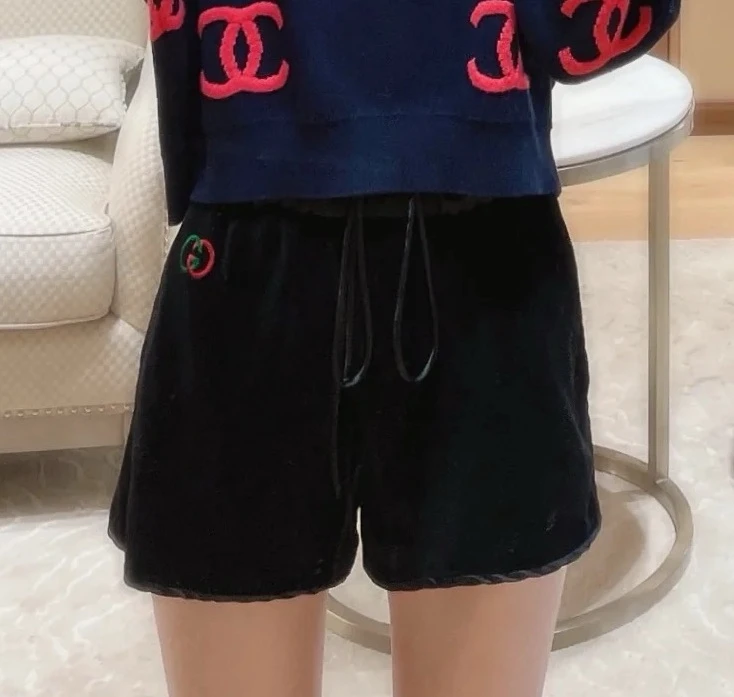 99新 GUCCI/古驰 蔚蓝/互扣式双G丝绒短裤 黑色