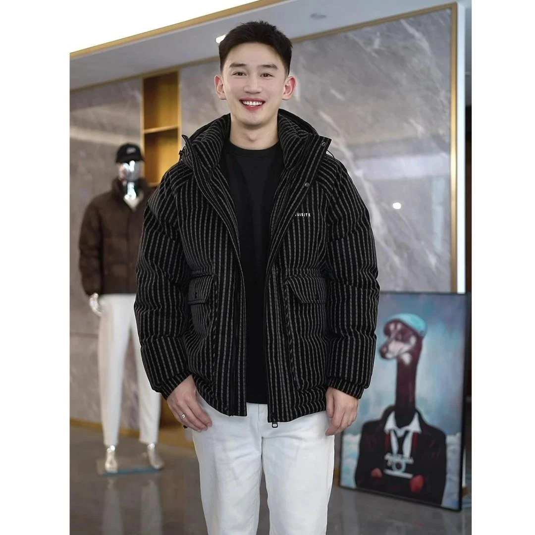 90白鸭绒cleanfit短款羽绒服男冬季新款竖条纹设计美式羽绒衣外套