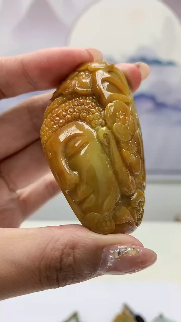 【闪购商品】定制翡翠未镶嵌4917MM-毛货挂件佛128