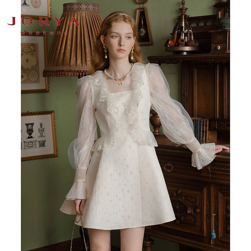 卓雅周末2023秋季新款气质千金风法式方领蕾丝连衣裙女EJWDCU31