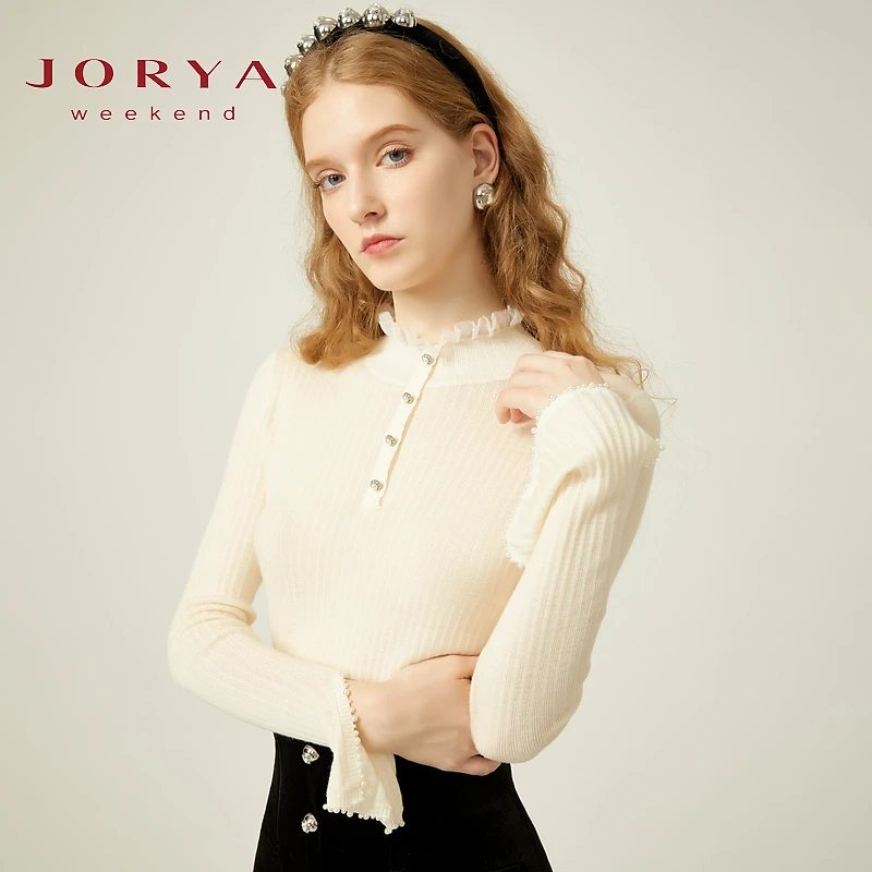 卓雅周末年冬季新木耳边半高领珠饰扣绵羊毛打底针织衫EJWDDM44