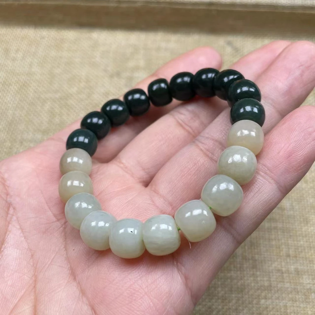 精美时尚和田玉渐变老型珠手串（多样性发货）