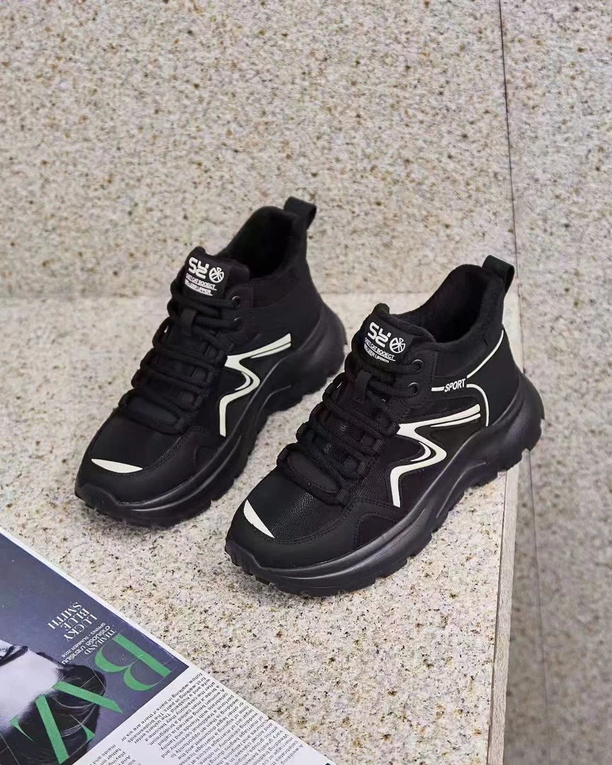 靓典真皮高帮加绒休闲女鞋2024秋冬新款轻便底舒适时尚运动鞋