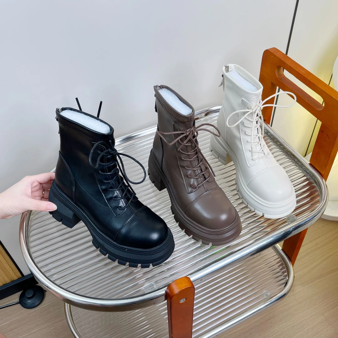 厚底增高英伦风马丁靴秋冬时尚百搭黑色防水台粗跟短靴女靴子
