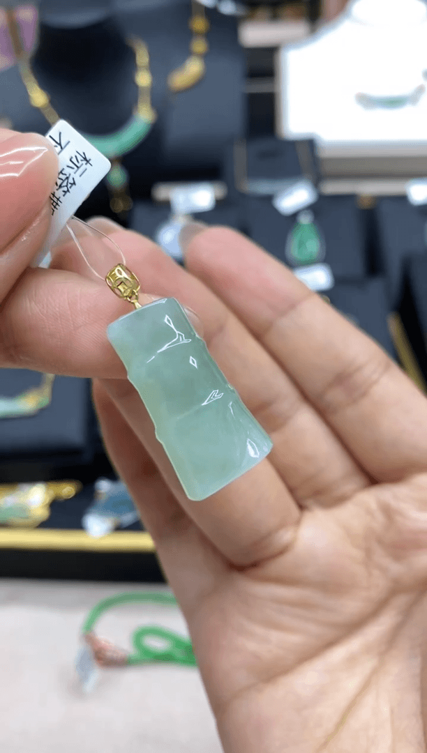 【闪购商品】翡翠颈饰18K金镶嵌净货12925
