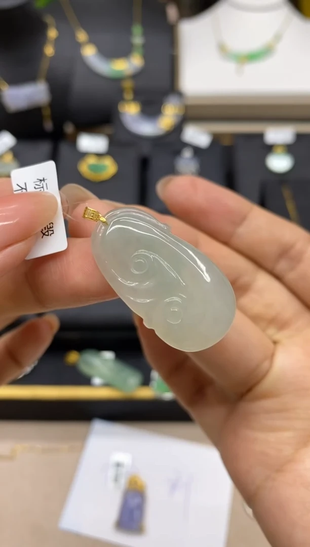 【闪购商品】翡翠颈饰18K金镶嵌净货11902