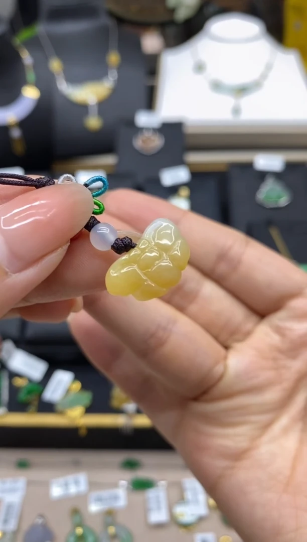 【闪购商品】翡翠颈饰未镶嵌净货8250