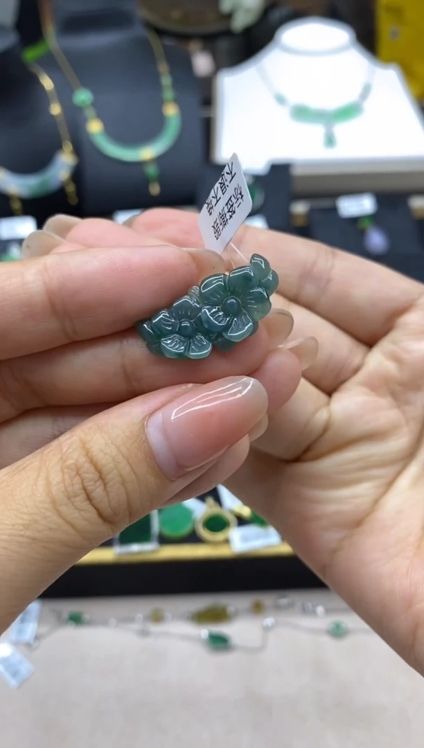 【闪购商品】翡翠颈饰未镶嵌净货8286