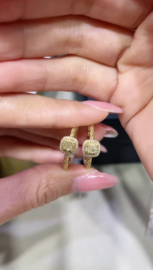 18K金镶嵌钻石戒指（ 多样性发其1）