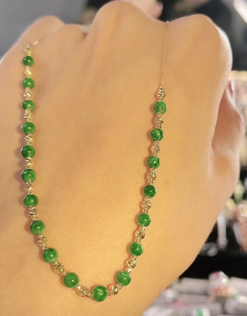 18K金镶嵌翡翠项链（多样性发）