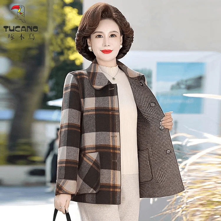 啄木鸟中老年妈妈秋装大码两面穿毛呢外套洋气格子春秋季宽松上衣