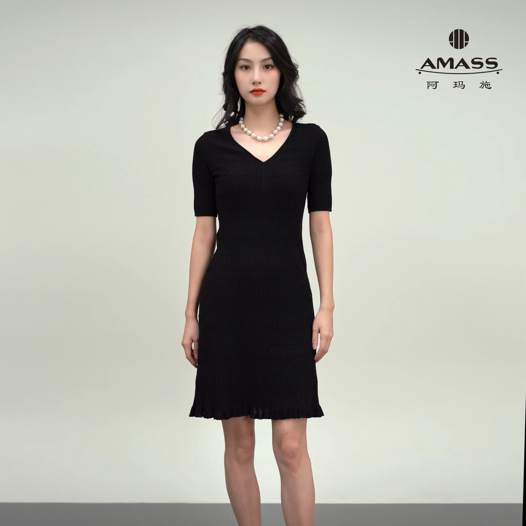 AMASS/阿玛施阿玛施时尚V领显瘦针织连衣裙5599028
