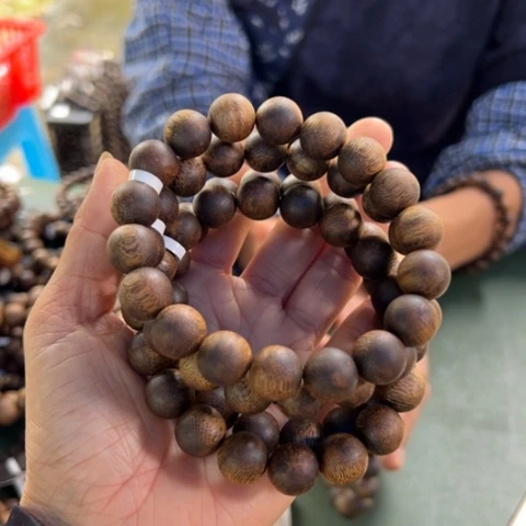 沉香手串乌身12克卡1.2多样性发1条