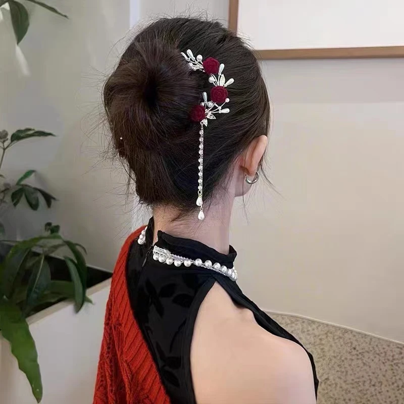 H99新中式红色玫瑰花流苏古风U型簪子新娘敬酒服发钗高级感发饰