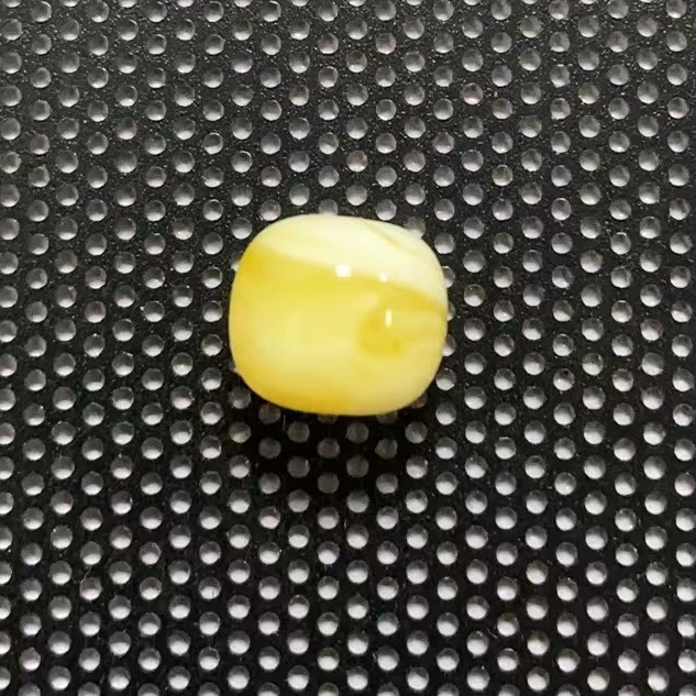 S7442-1俄料白花蜜蜡老型单珠文玩配饰
