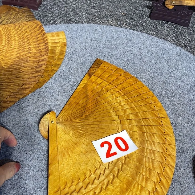 【闪购商品】金丝楠璇***3金丝楠木材料扇子