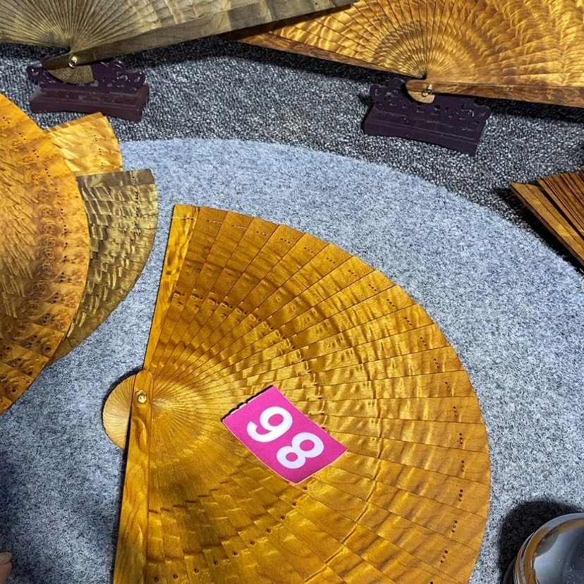【闪购商品】金丝楠王金丝楠木材料扇子