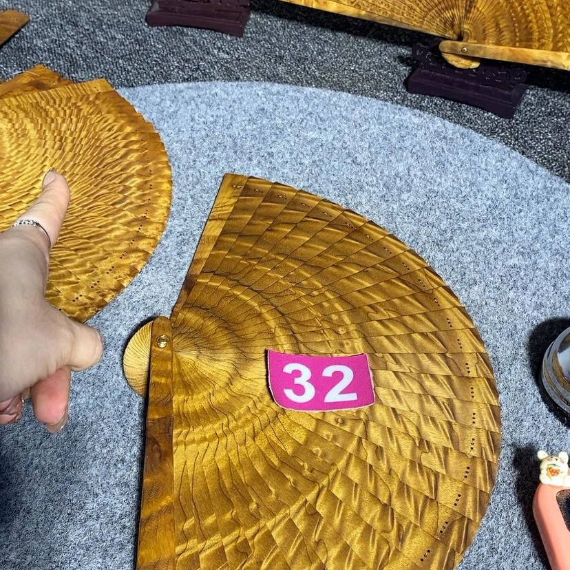 【闪购商品】金丝楠啊*金丝楠木材料扇子