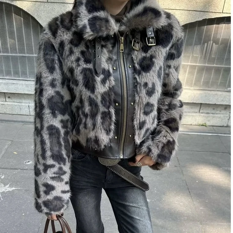柚子·时尚豹纹拼接仿皮草外套女冬季厚款机车夹克