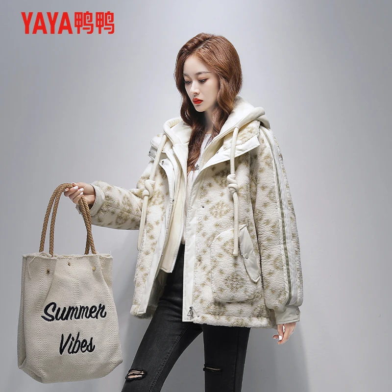 YAYA/鸭鸭羽绒服女2023新款假两件冬季潮流时尚印花休闲加厚外套