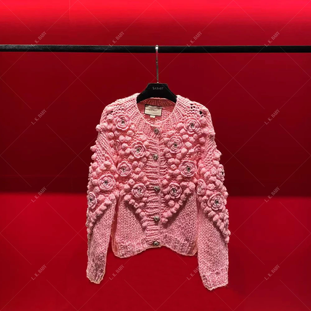 【L.K.BABY】粉色玫瑰 手工镶钻钩花秋冬毛衣外套小香风气长袖圆领