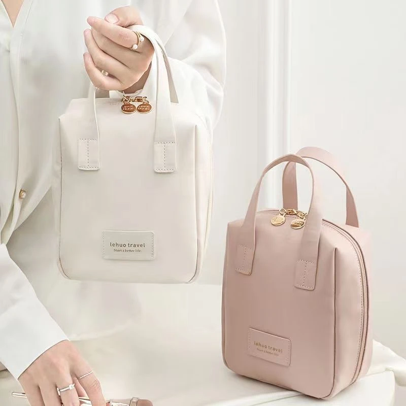 高级感化妆包包外出随身携带网女红爆款大容量手提化妆品收纳包