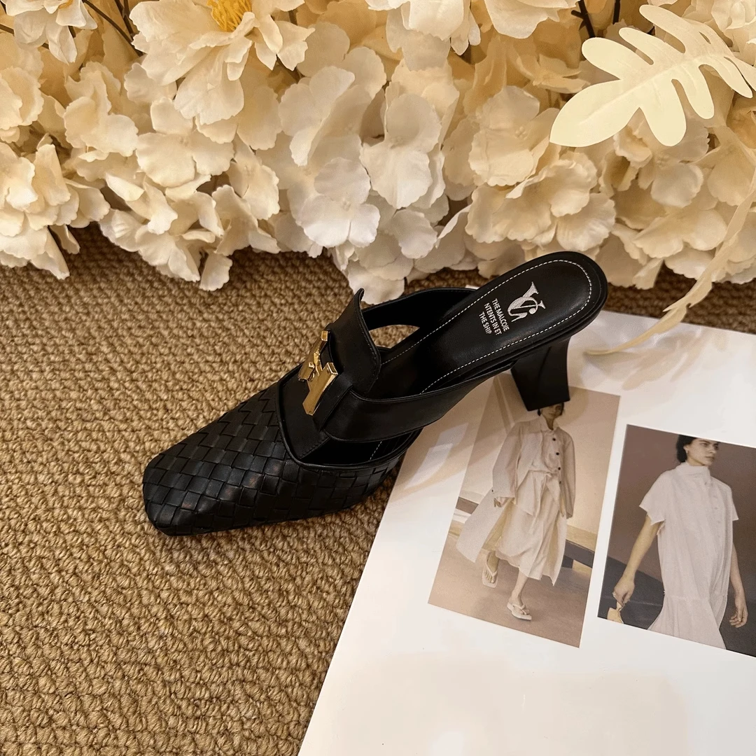 2025新款真皮包头半拖鞋女夏外穿时尚百搭粗跟高跟穆勒凉拖