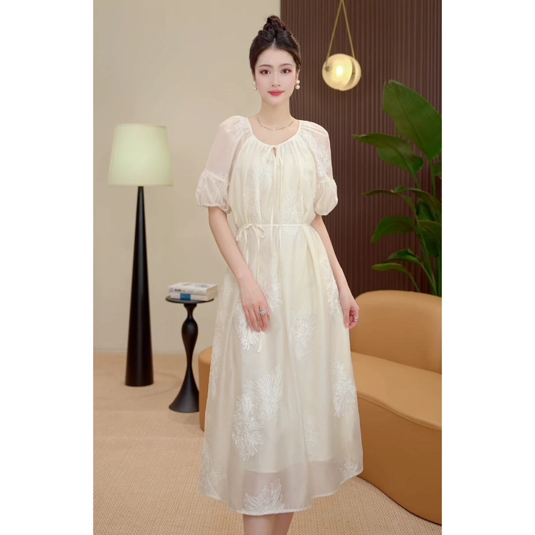 【茅茅专属】25905新款新中式刺绣温柔风宽松显瘦时尚泡泡袖连衣裙