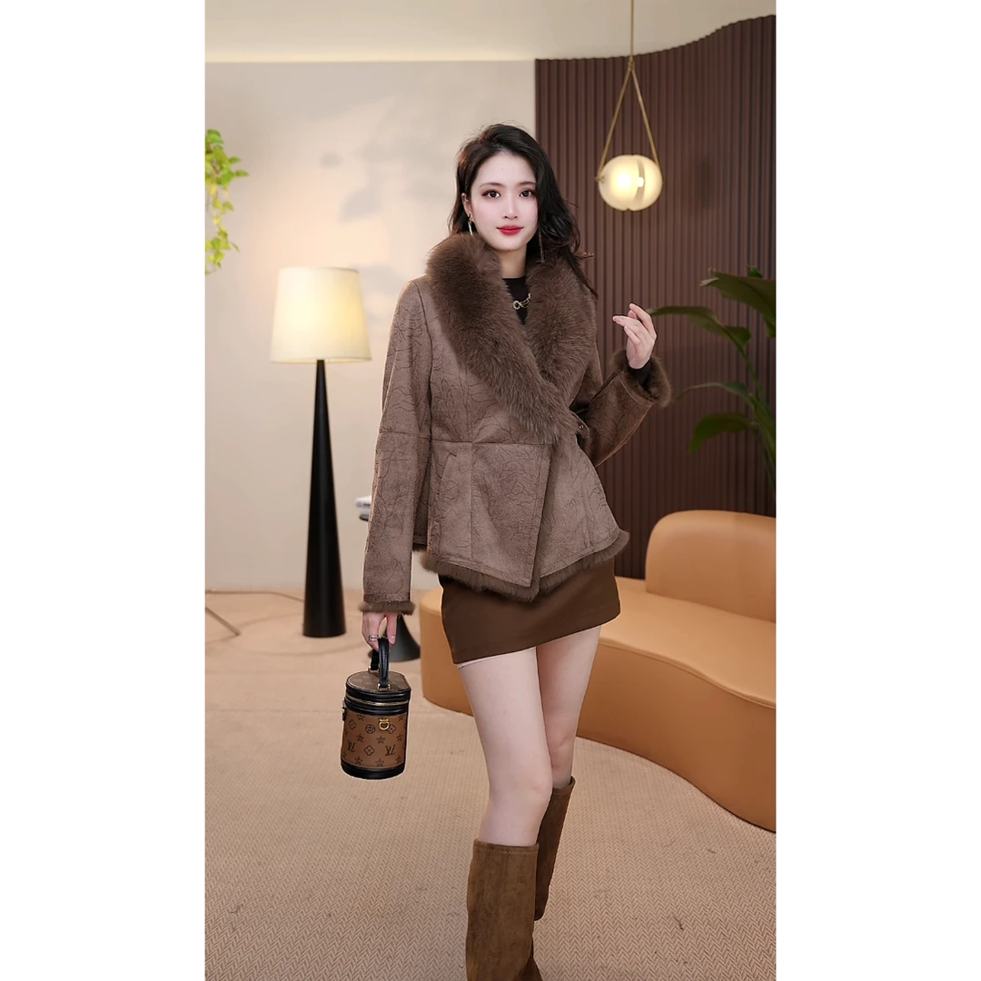 【茅茅专属】2F279冬季新款海宁狐狸毛领皮毛一体女士显瘦百搭女装