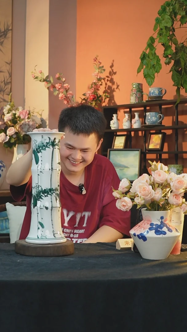 【闪购商品】景德镇手工手绘陶瓷花器