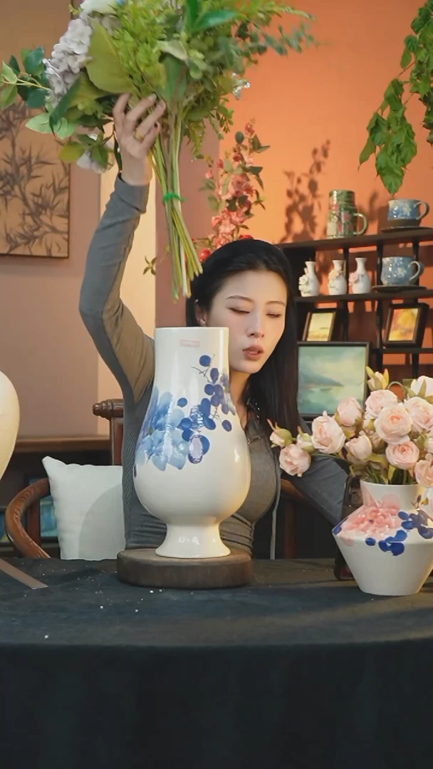 【闪购商品】景德镇手工手绘陶瓷花器