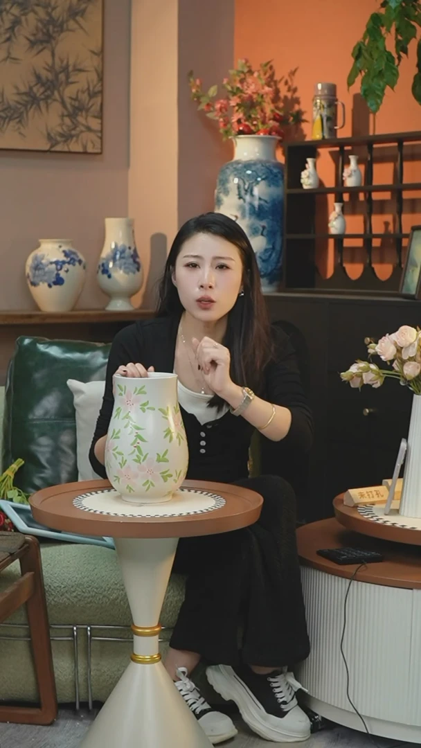 【闪购商品】景德镇手工手绘陶瓷花器