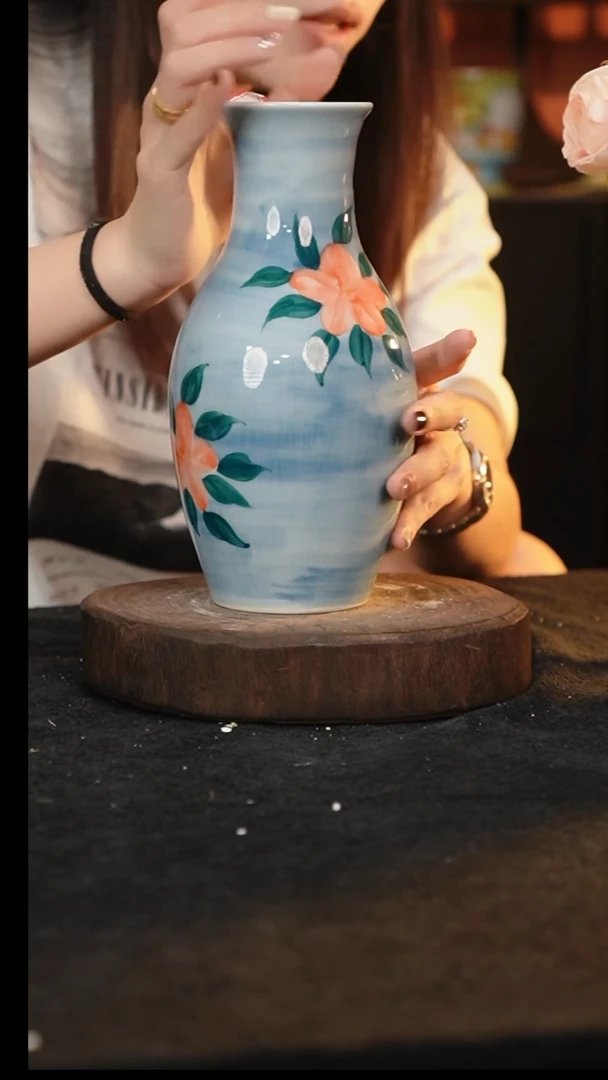 【闪购商品】景德镇手工手绘陶瓷花器