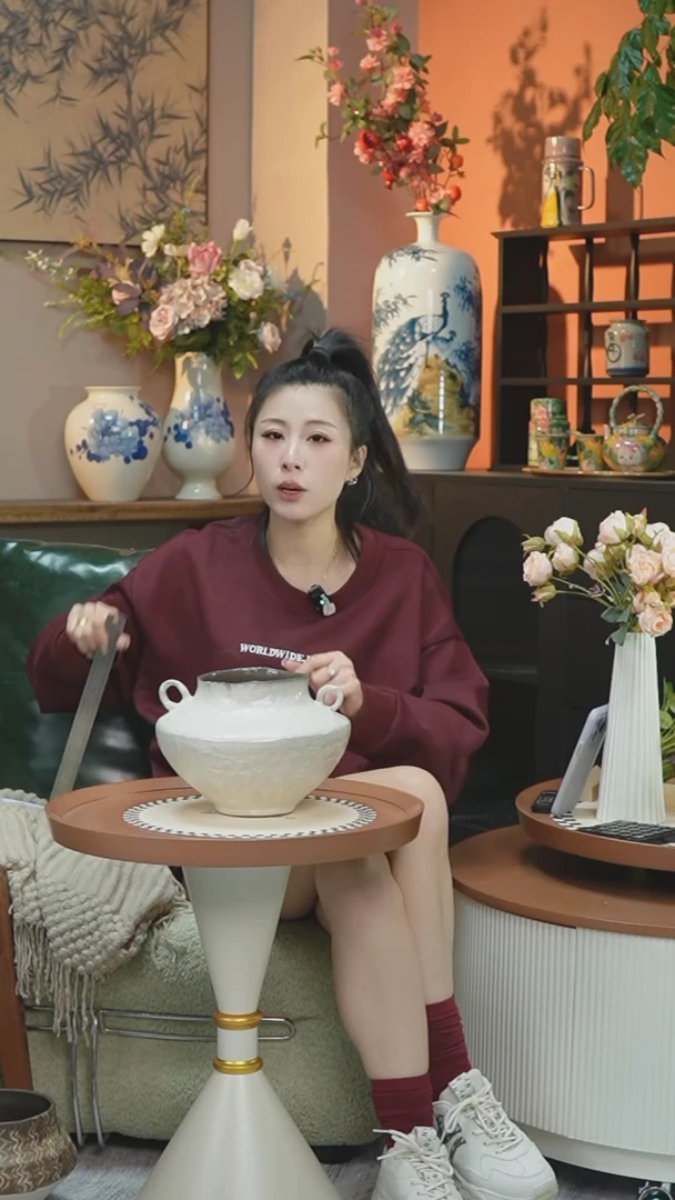 【闪购商品】景德镇手工手绘陶瓷花器
