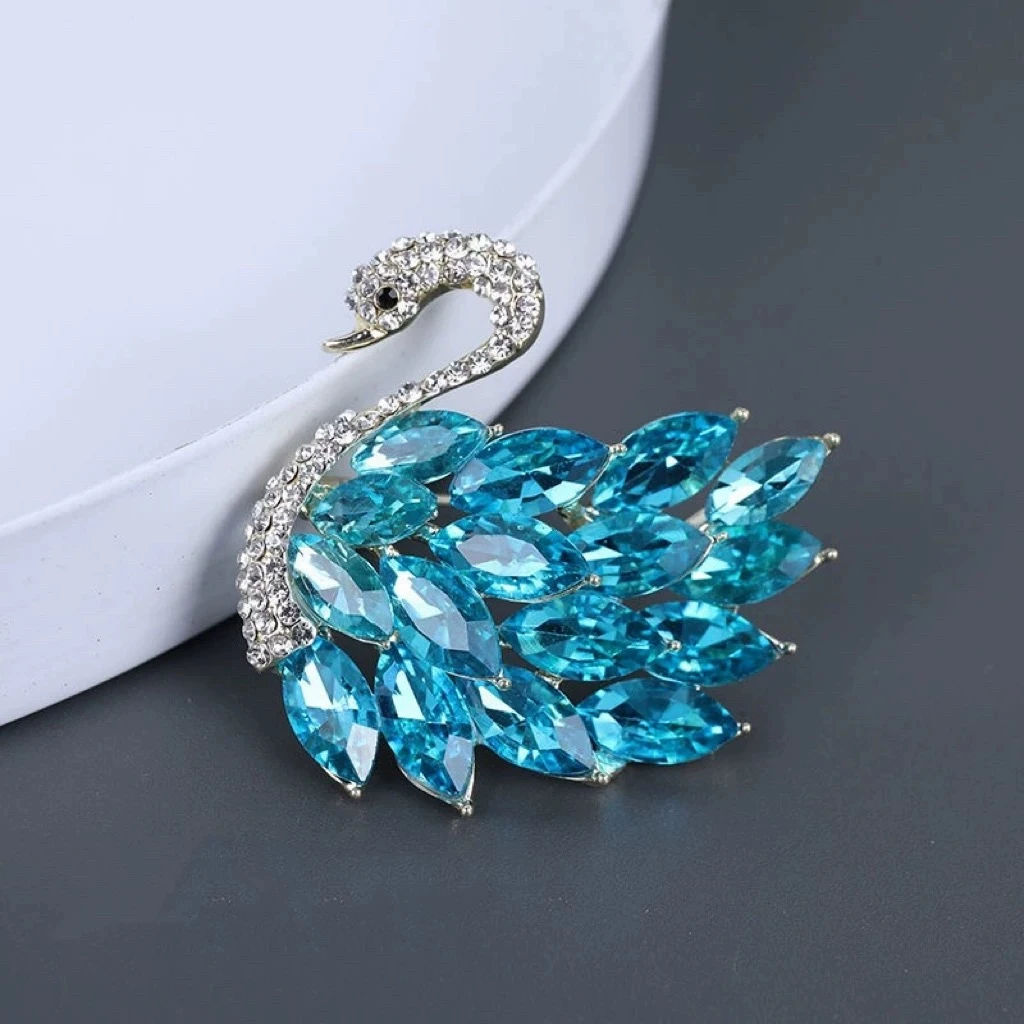 合金仿水晶胸针  天鹅胸针小香复古胸花韩版防走光别针衣M316