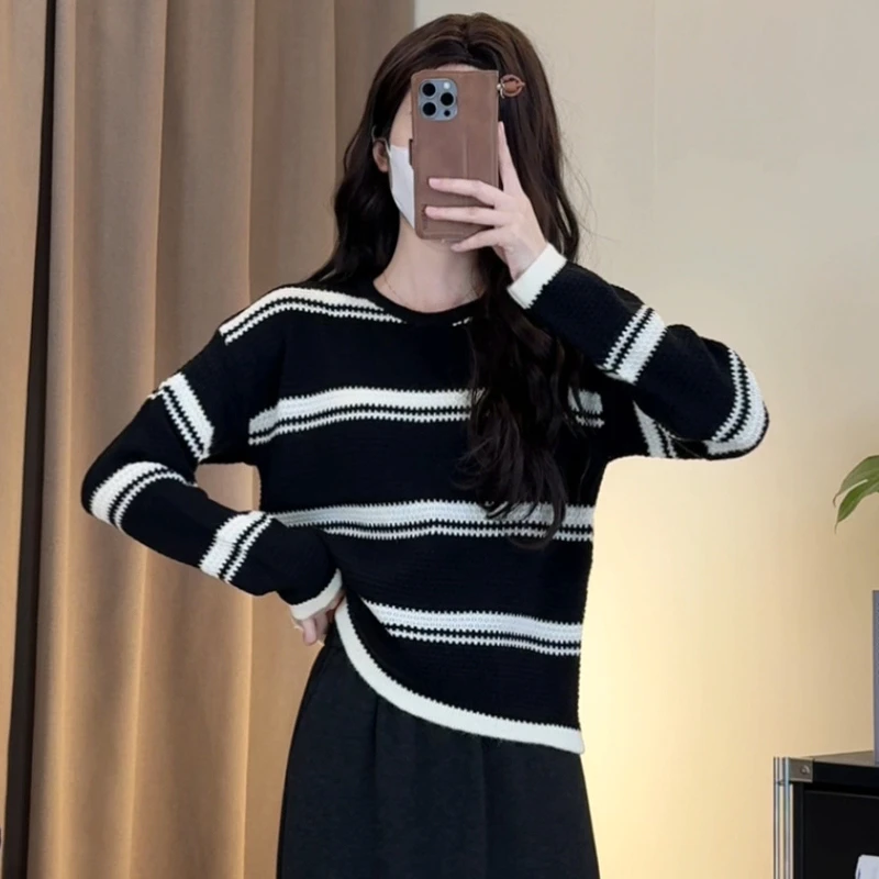 毛衣显瘦针织时尚条纹黑白秋冬撞色长袖网红百搭宽松圆领套头上衣