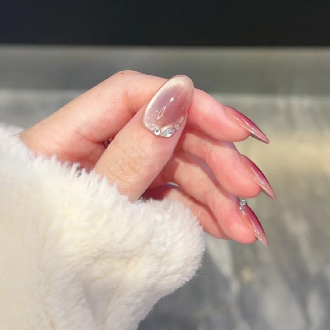 【秘境舒梦】纯手工穿戴甲 温柔少女冰透 秋季纯欲 灯带绸缎猫眼