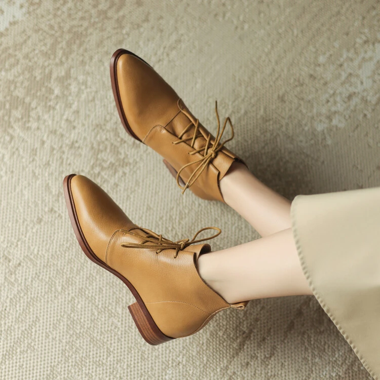 短靴女靴春秋单靴尖头中跟粗跟真皮靴内增高头层牛皮系带马丁靴女