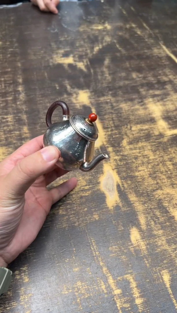 【闪购商品】/呆坐锤纹红玛瑙一人饮小梨壶