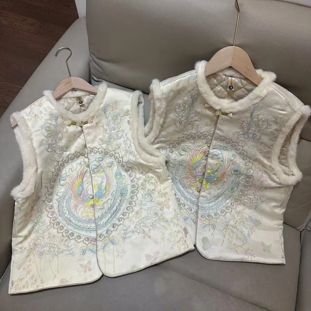 新中式立领夹棉毛毛款重工刺绣马甲