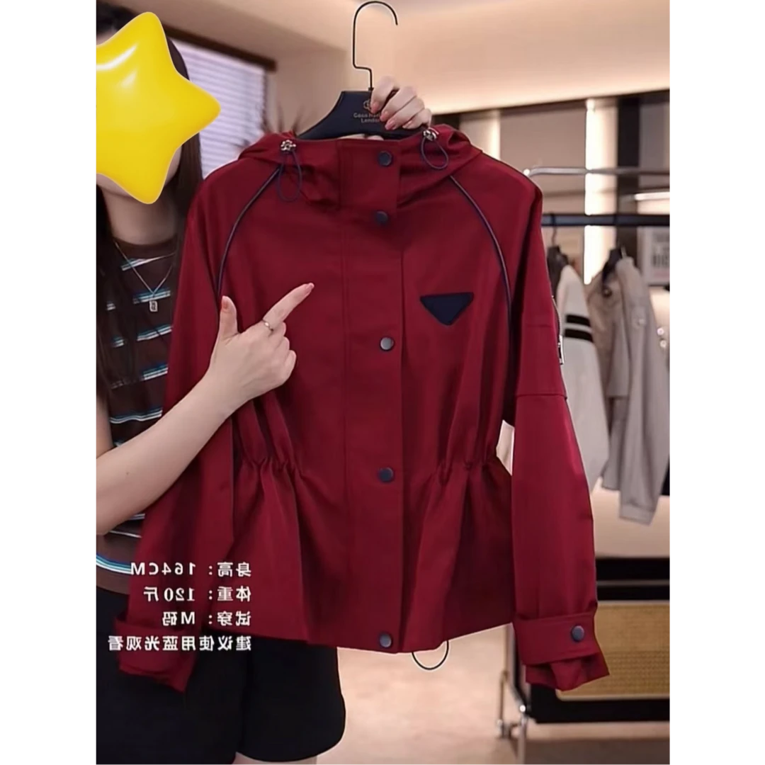 安可拉红穿搭独特超好看红色秋冬连帽冲锋衣外套女春秋款夹克上衣
