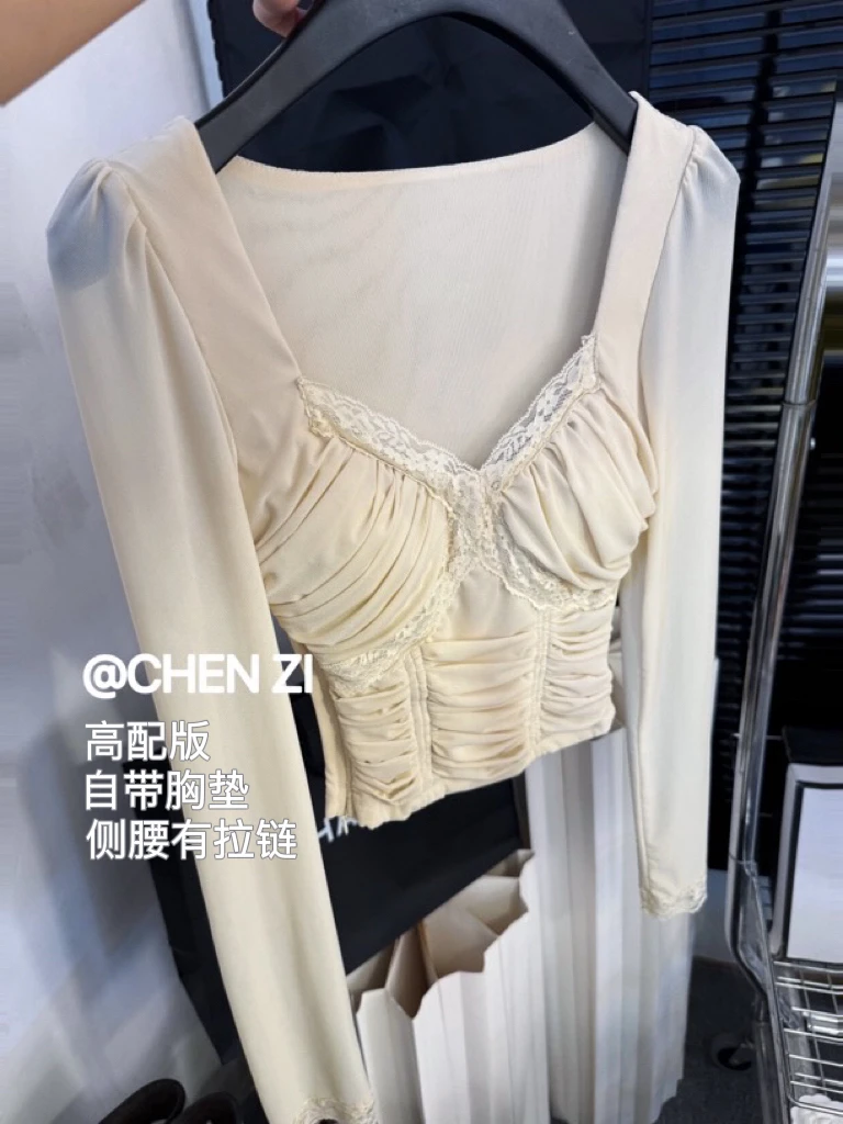 高级版【漫画身材】甜系少女欲感带胸垫显胸蕾丝长袖T恤内搭上衣