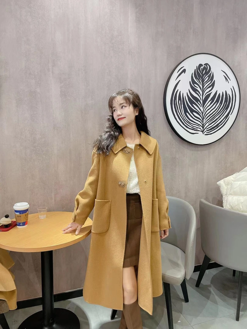 韩系大口袋两颗皮扣大衣外套