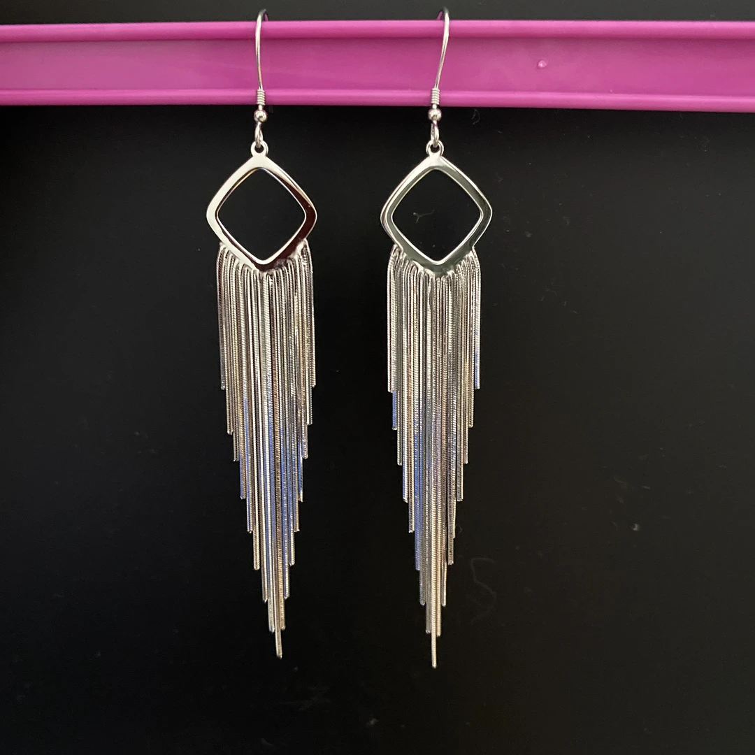 925银耳饰 《七牌银楼》纯银时尚气质流苏百搭耳饰